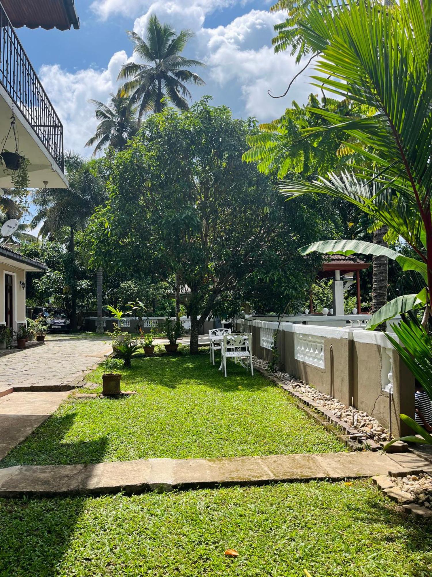 Kandy Living Homestay Экстерьер фото